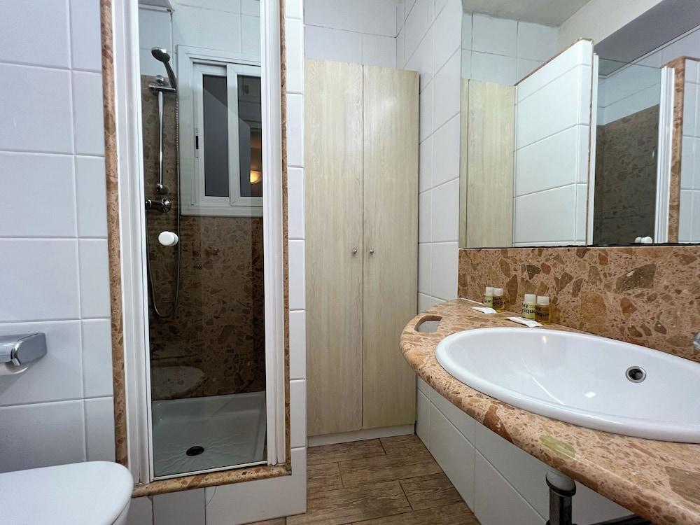 Stay U-Nique Apartment Sardenya Ii
