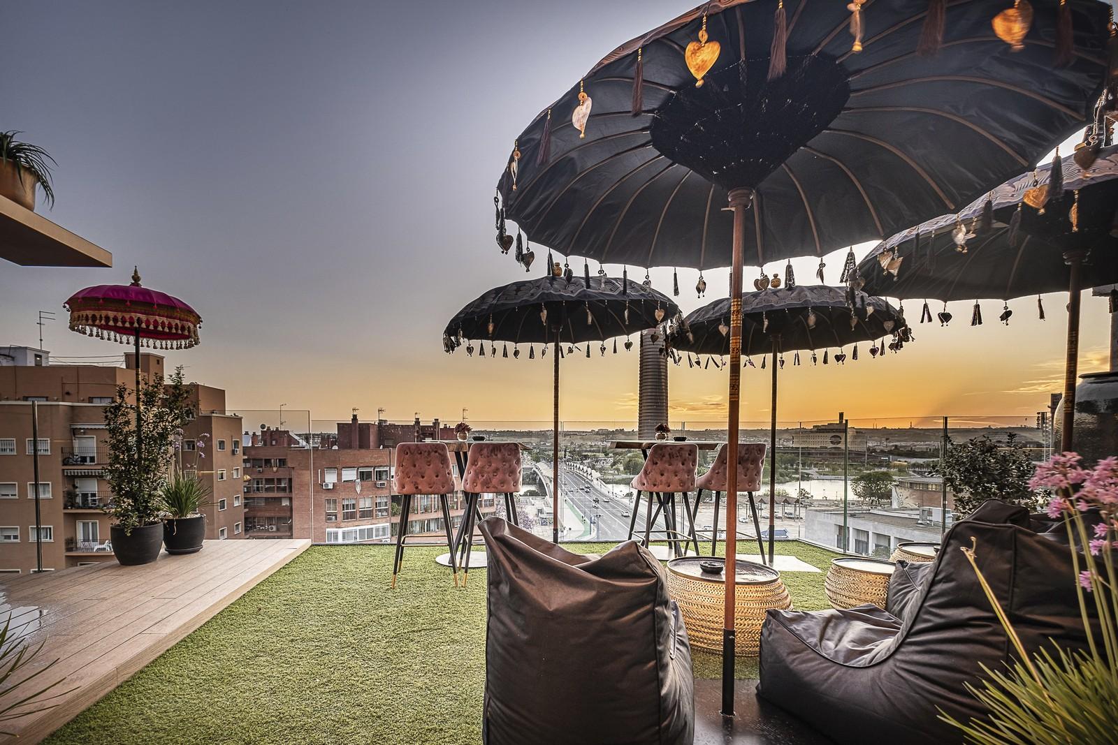 On Suites Sevilla Apartments