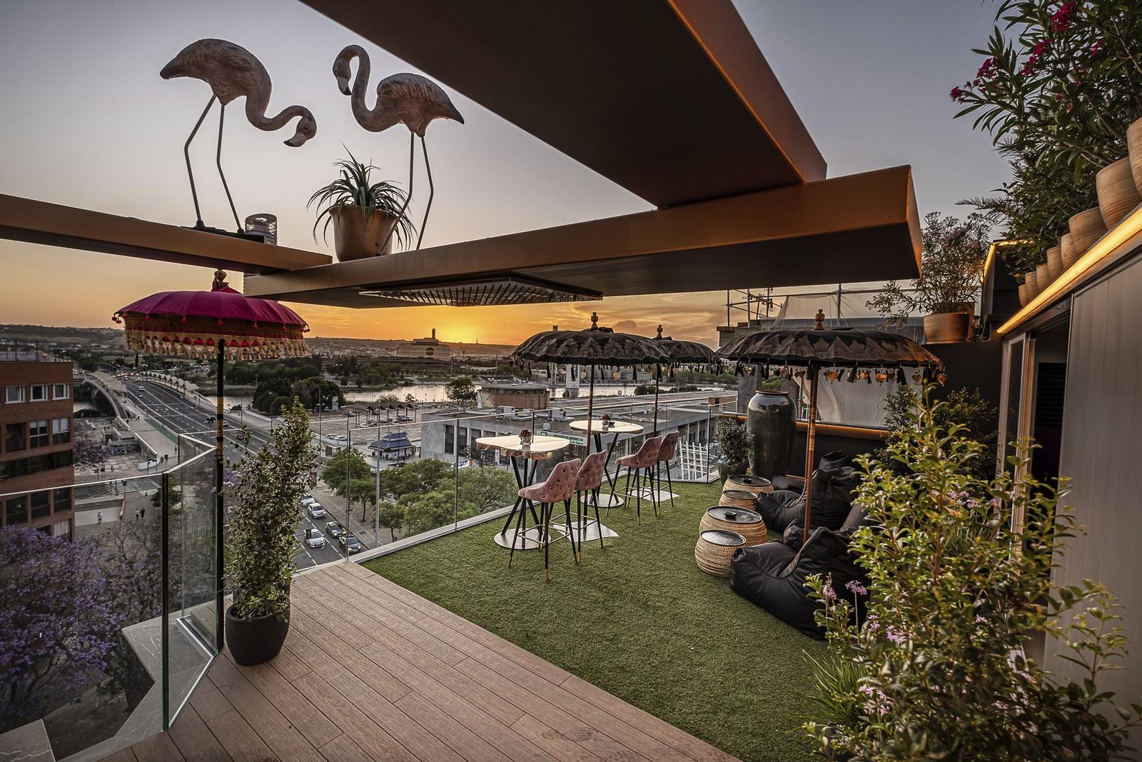 On Suites Sevilla Apartments