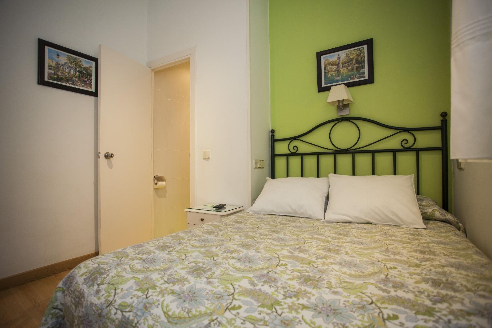Ava Rooms