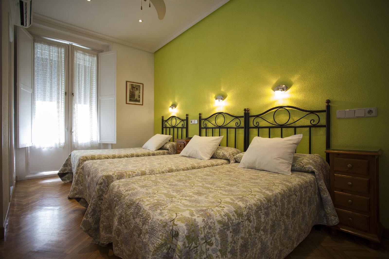 Ava Rooms