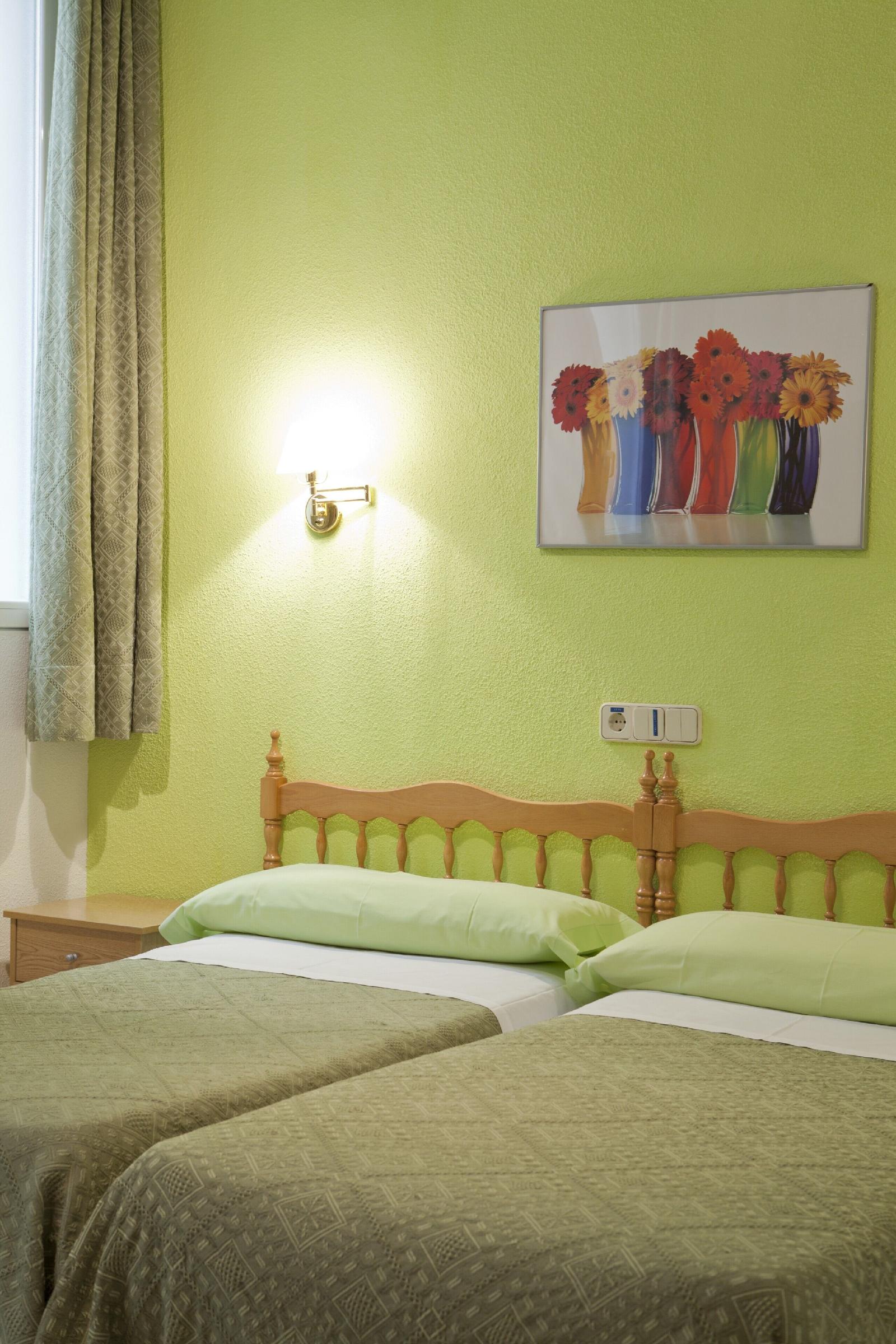 Ava Rooms
