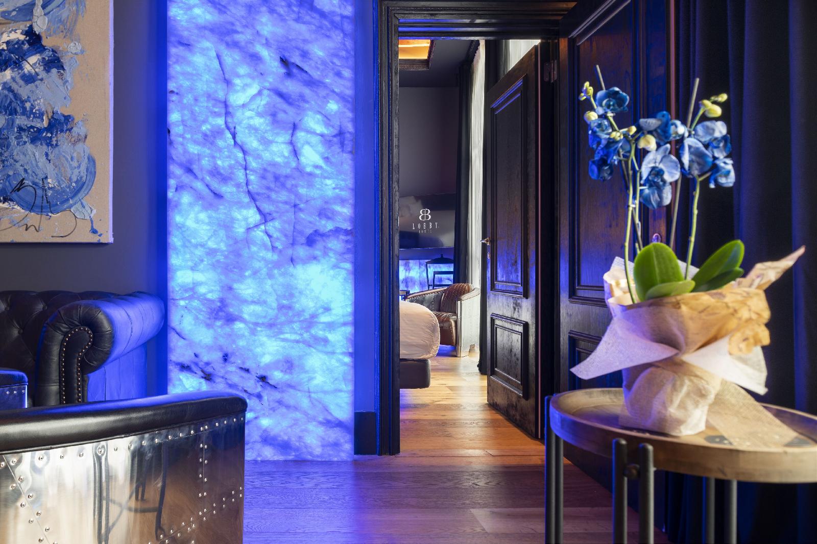 Hotel Lobby