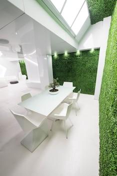Optimi Rooms