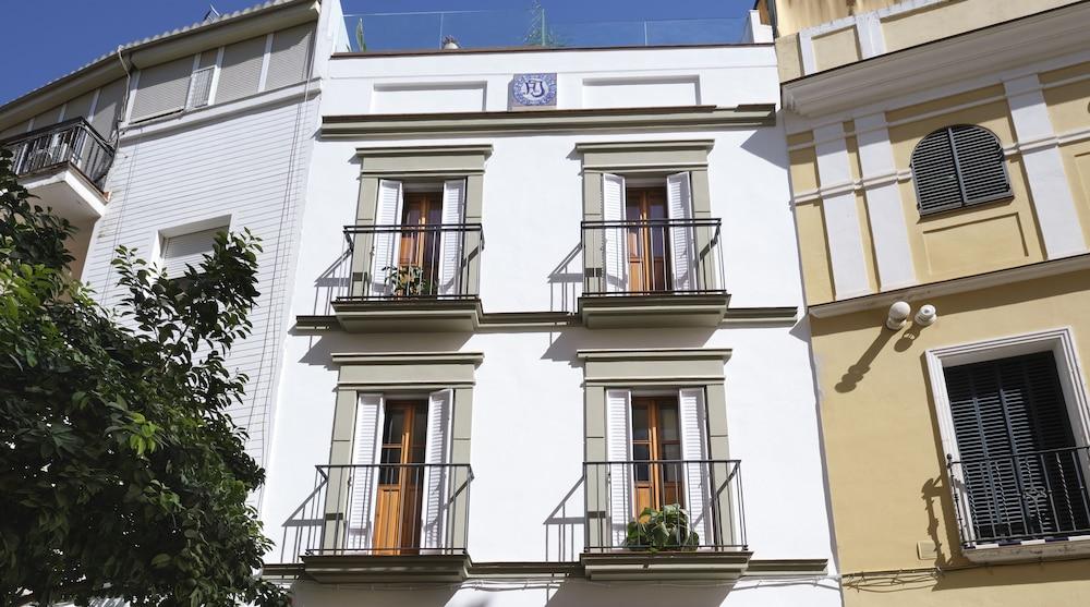 Sweet Sevilla Suites - Smart Hotel