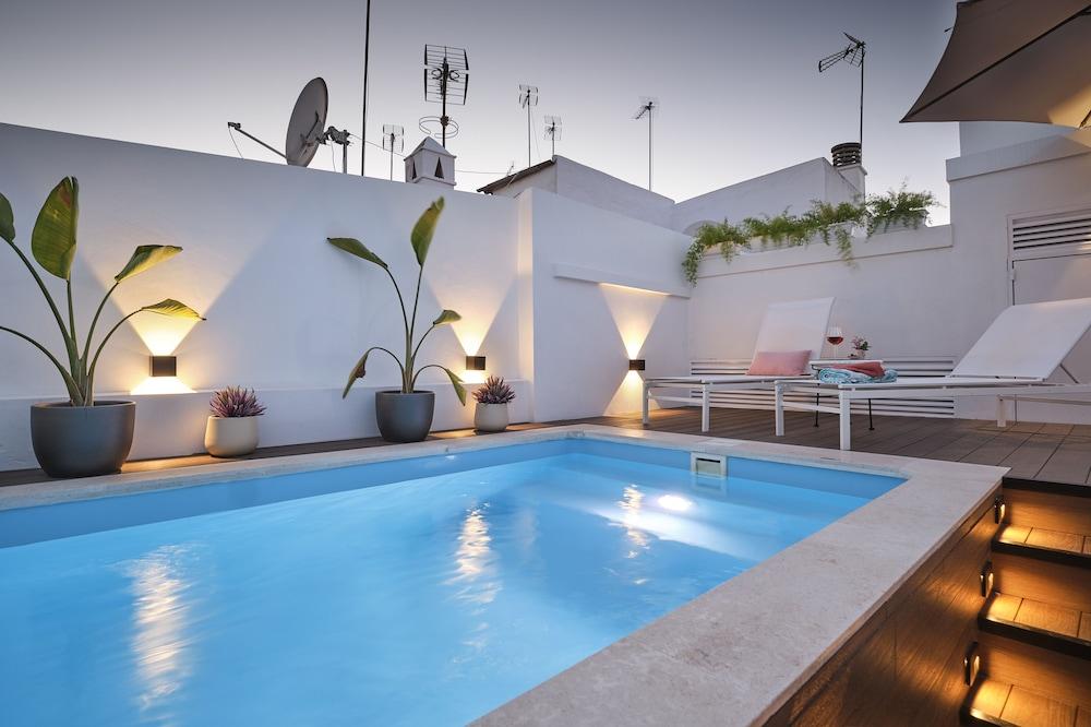 Sweet Sevilla Suites - Smart Hotel