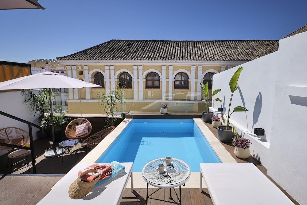 Sweet Sevilla Suites - Smart Hotel