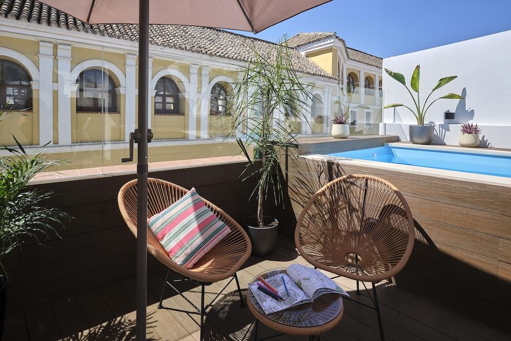 Sweet Sevilla Suites - Smart Hotel