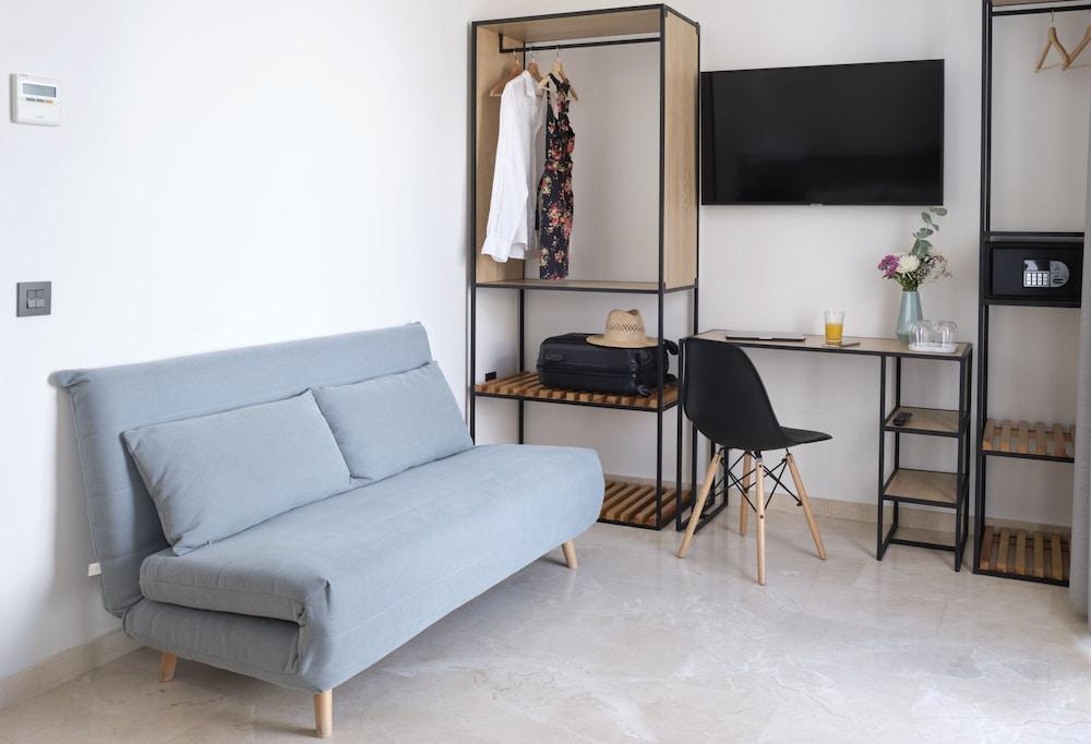 Sweet Sevilla Suites - Smart Hotel