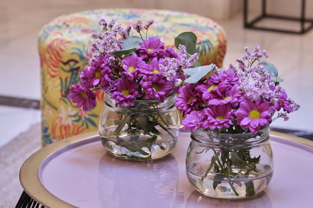 Sweet Sevilla Suites - Smart Hotel