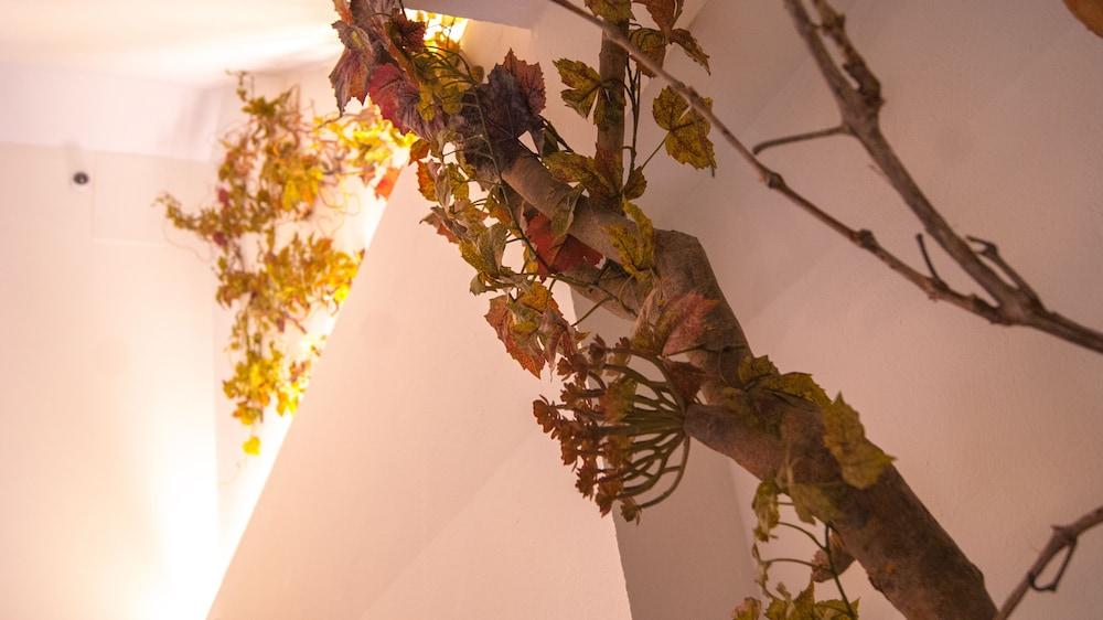 Sweet Sevilla Suites - Smart Hotel