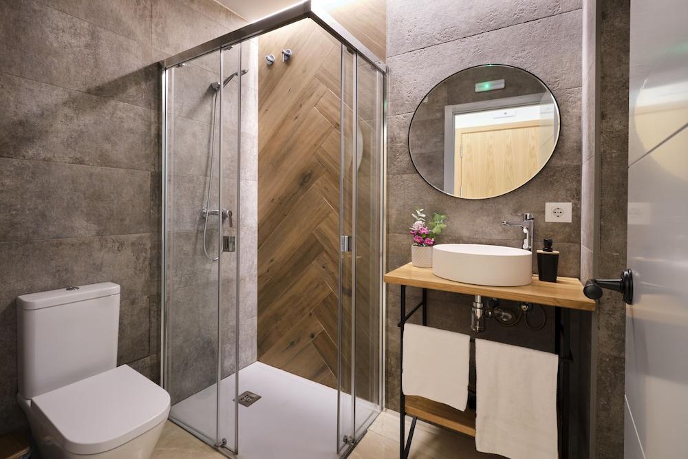 Sweet Sevilla Suites - Smart Hotel