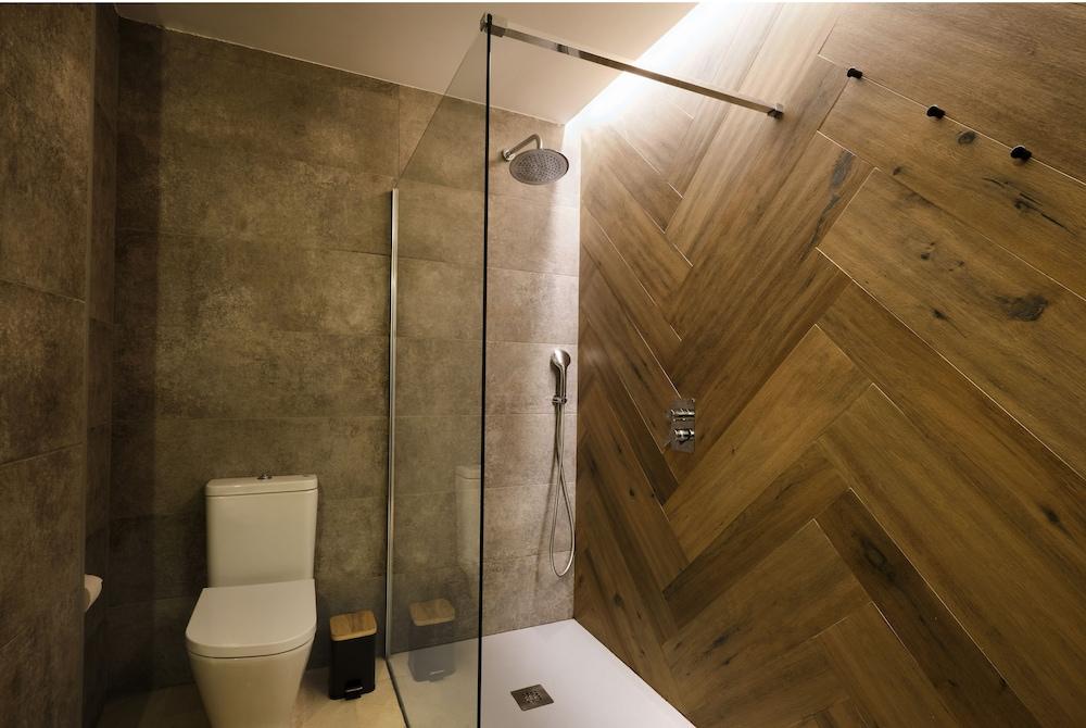 Sweet Sevilla Suites - Smart Hotel