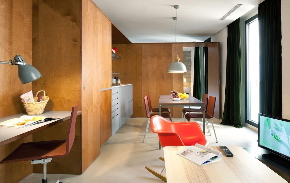 Neri Hotel