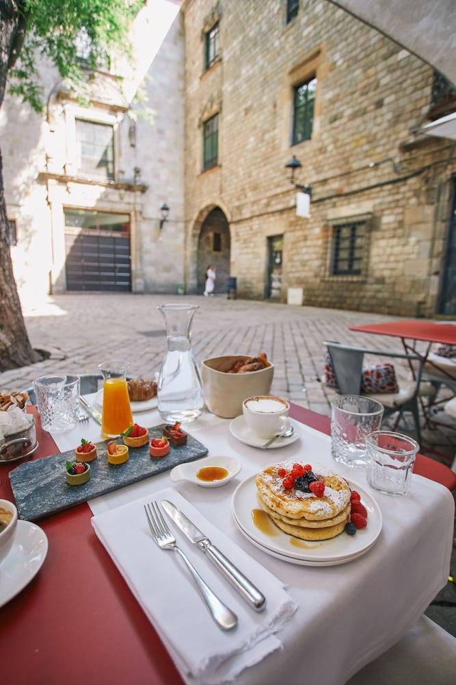 Neri Hotel