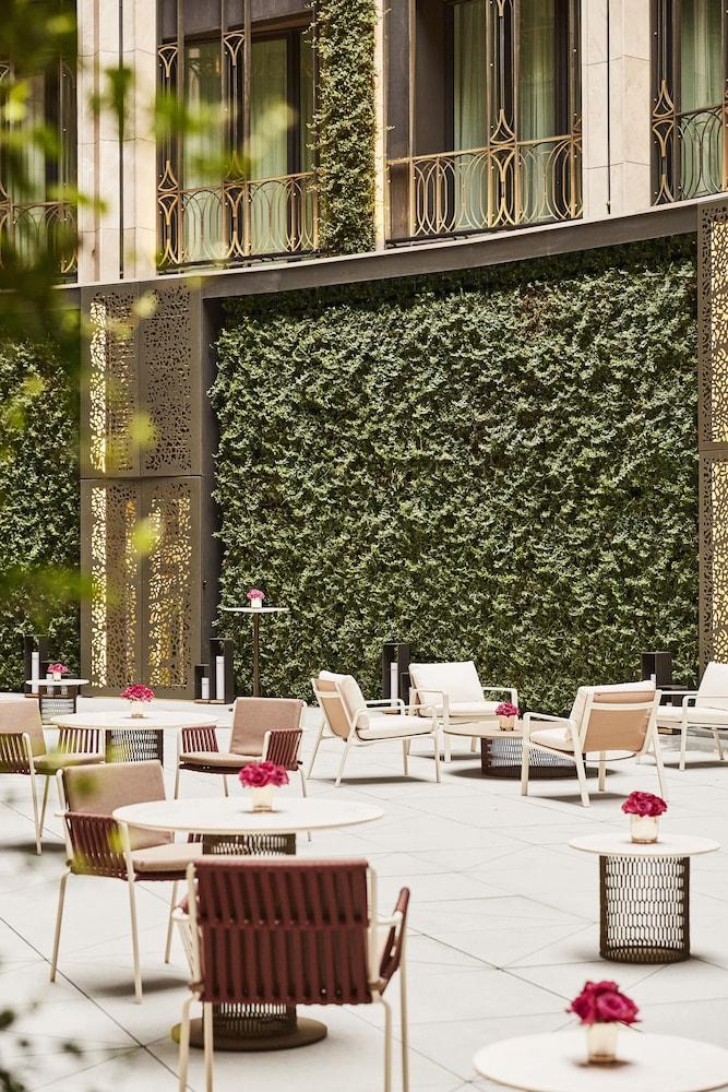 Four Seasons Hotel Madrid