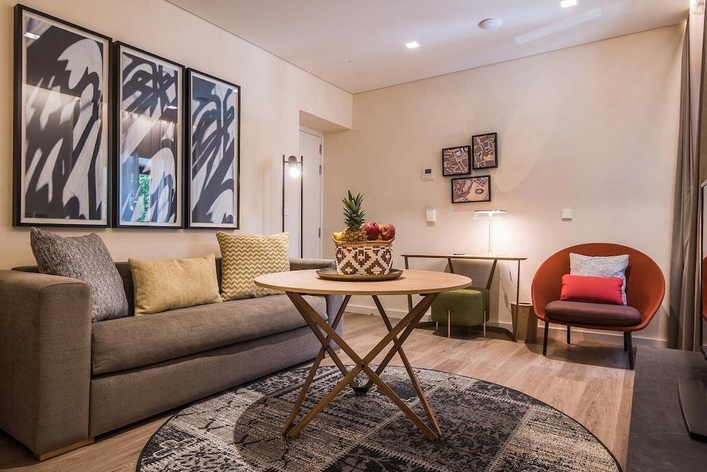 Suites Murillo Plaza Sta Cruz