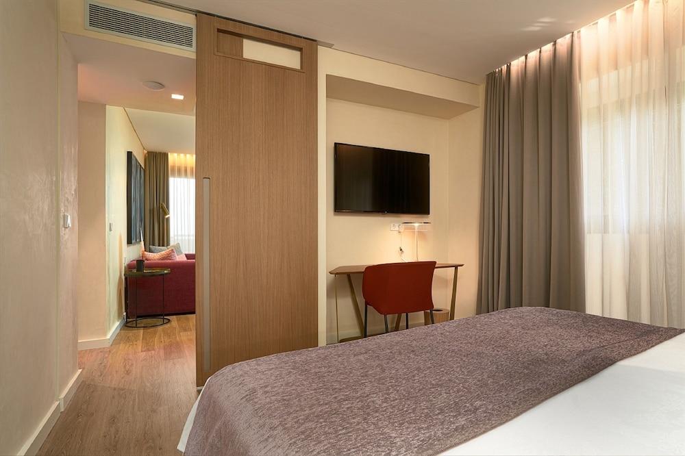 Suites Murillo Plaza Sta Cruz