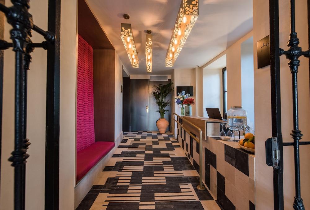 Suites Murillo Plaza Sta Cruz