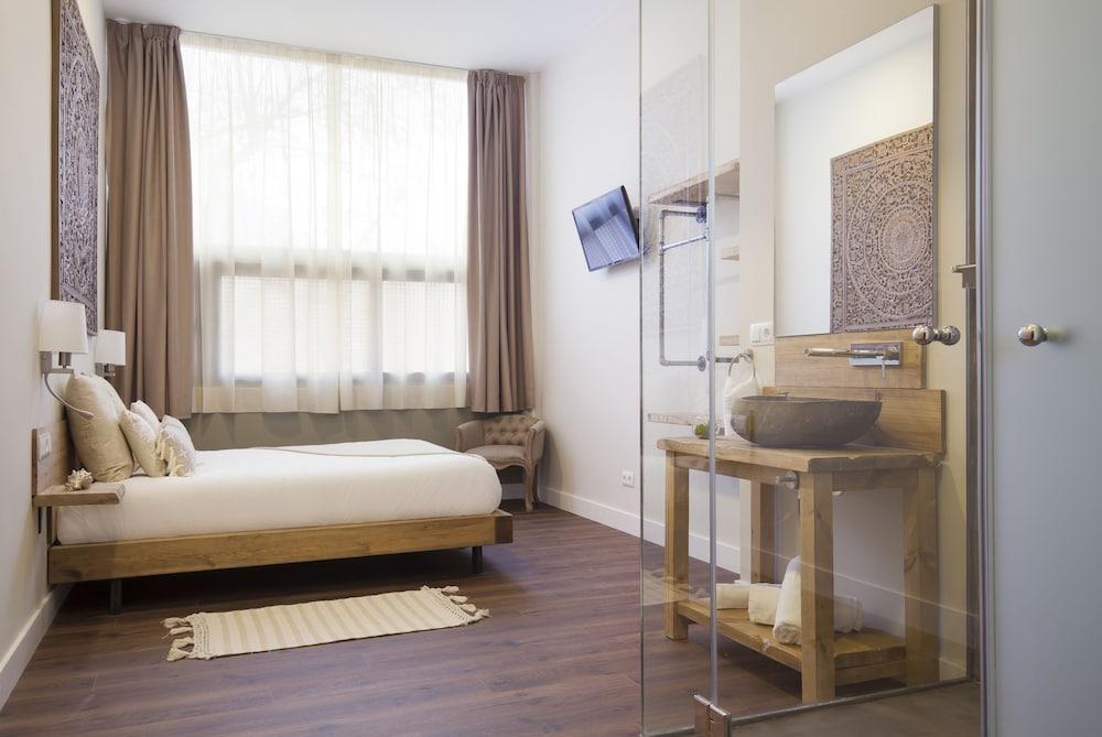Hotel Radha