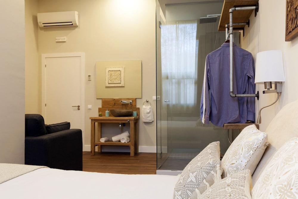 Hotel Radha