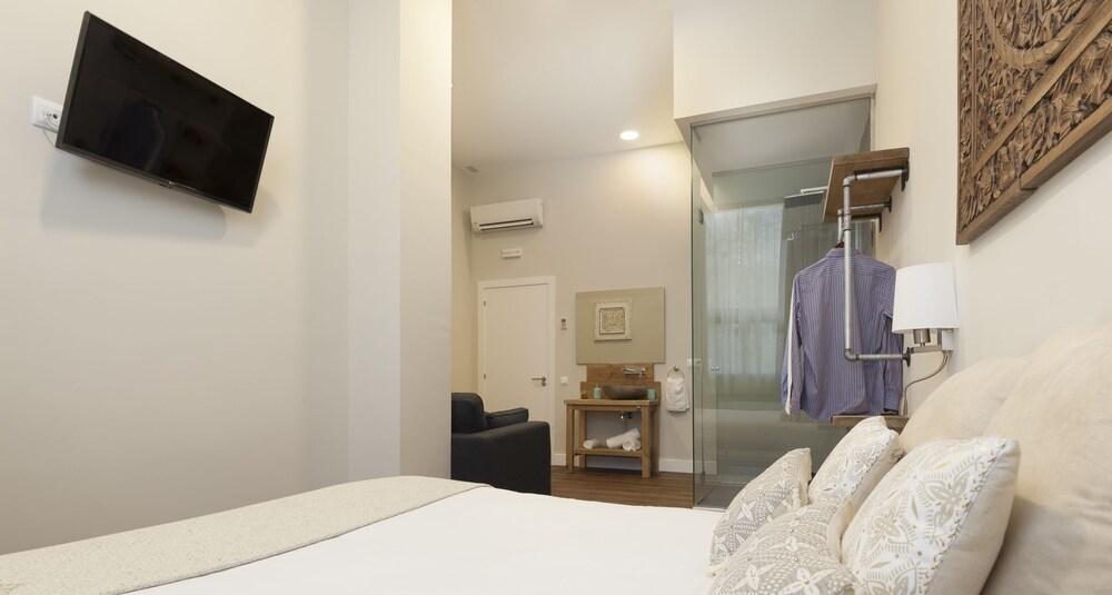 Hotel Radha