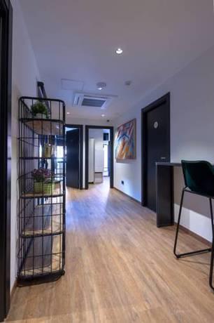 Airhostel