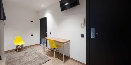 Airhostel