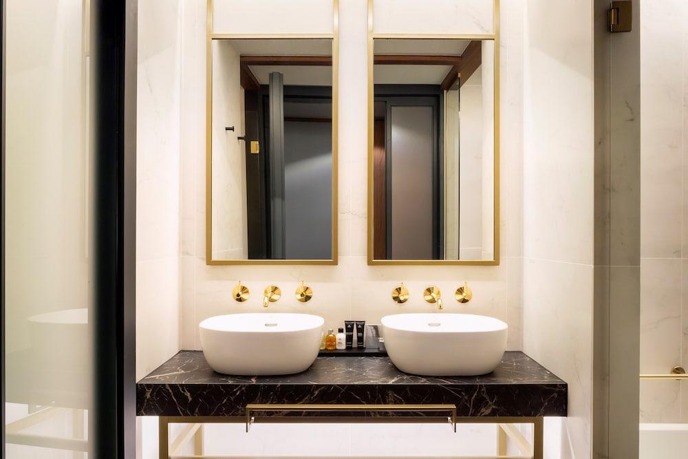 Radisson Collection Hotel, Gran Via Bilbao