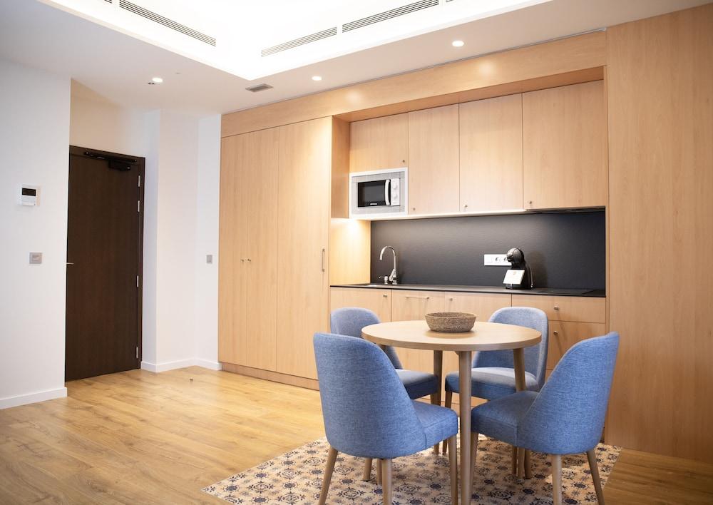 Nqn Aparts & Suites Sevilla