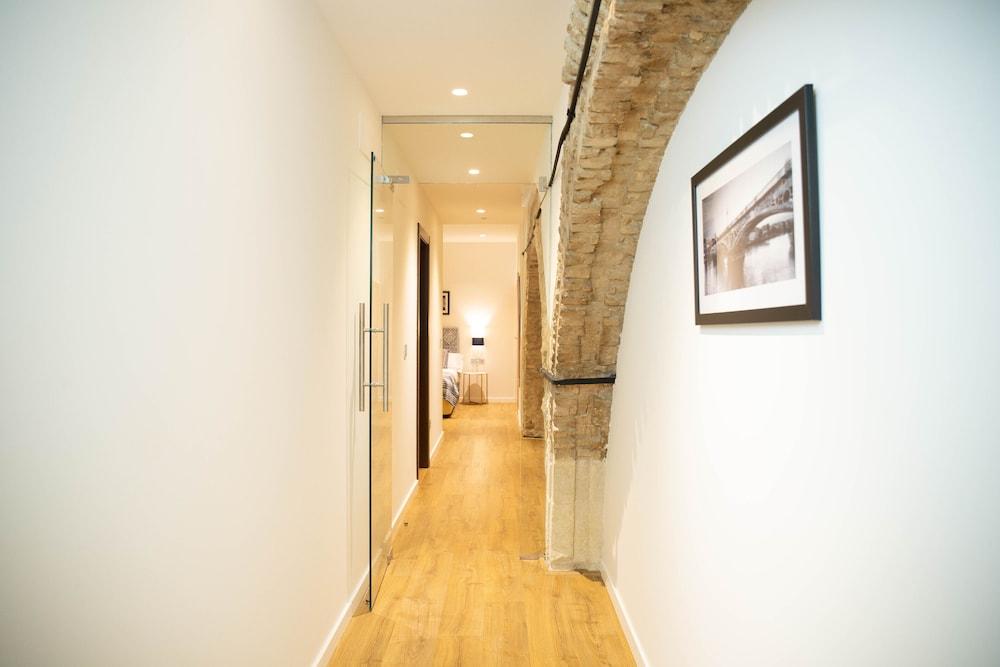 Nqn Aparts & Suites Sevilla