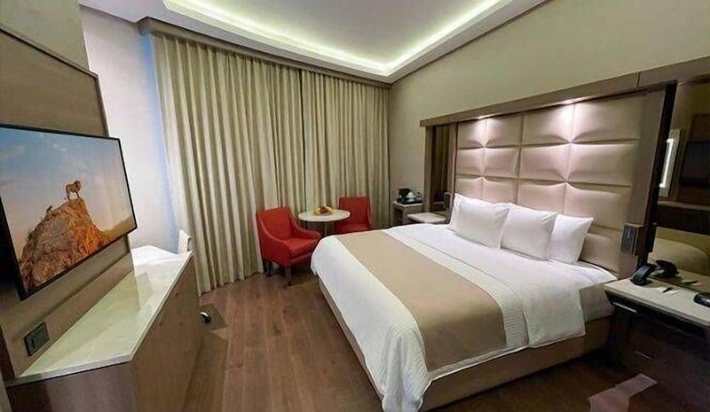 Hotel Safi Metropolitan