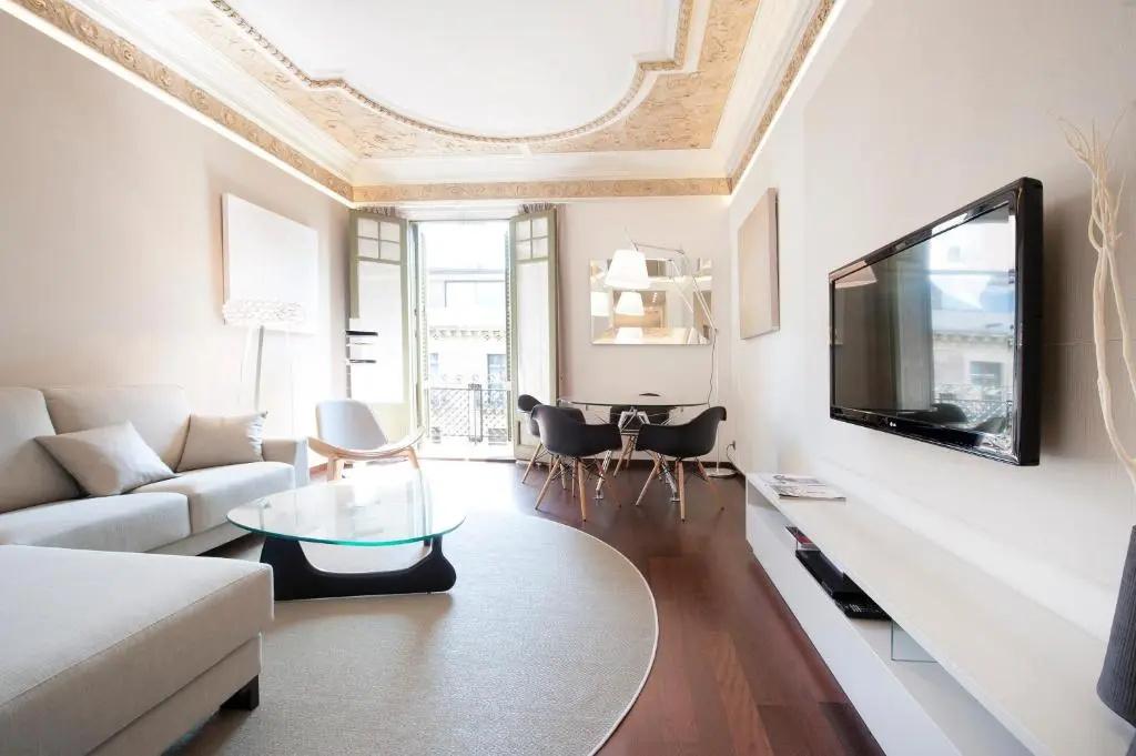 You Stylish Born Apartments
