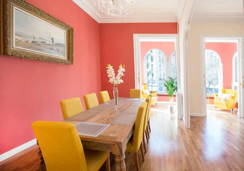 You Stylish Born Apartments