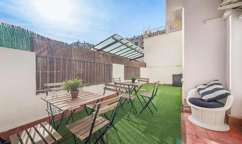 You Stylish Born Apartments