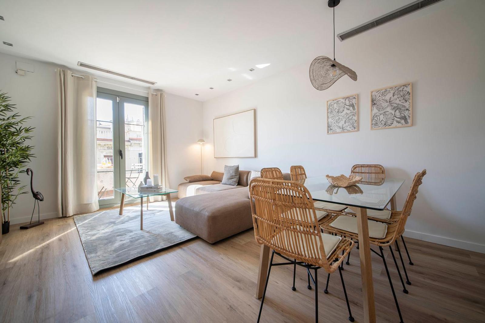 You Stylish Born Apartments
