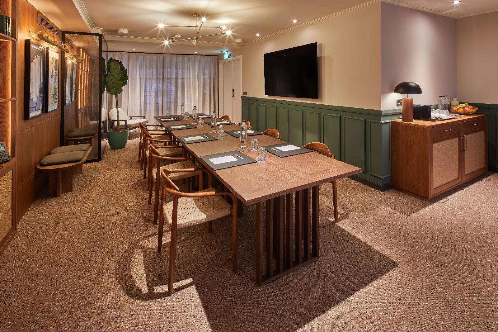Via Sants Hotel Barcelona, Tapestry Collection By Hilton