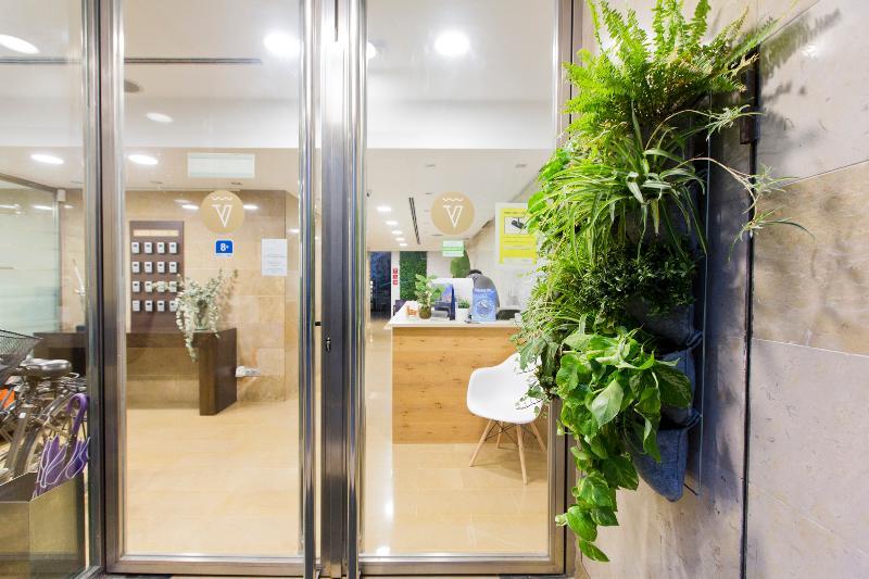You&Co. Quart Boutique
