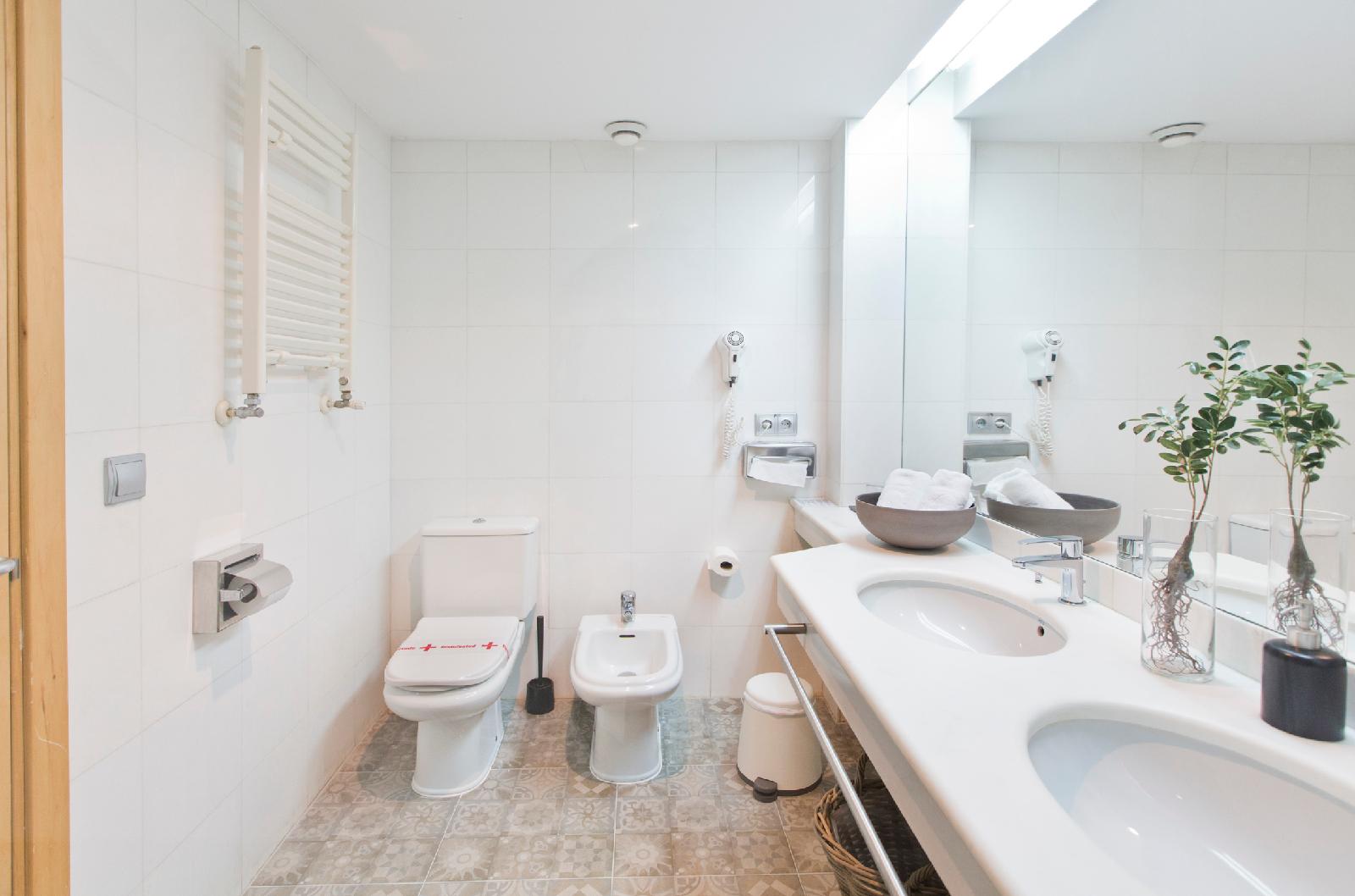 YOU & CO. J. Botánico Boutique