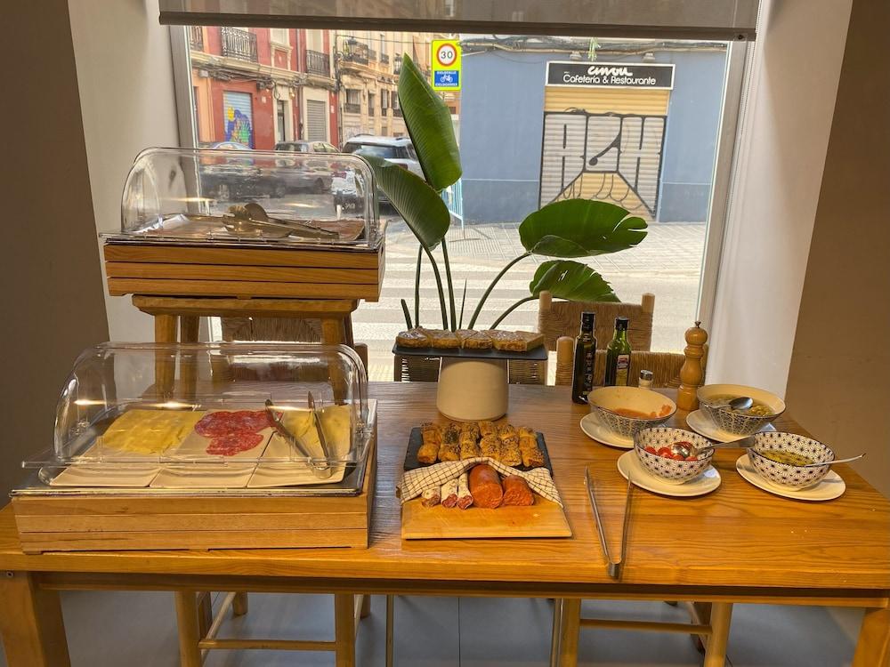 YOU & CO. J. Botánico Boutique