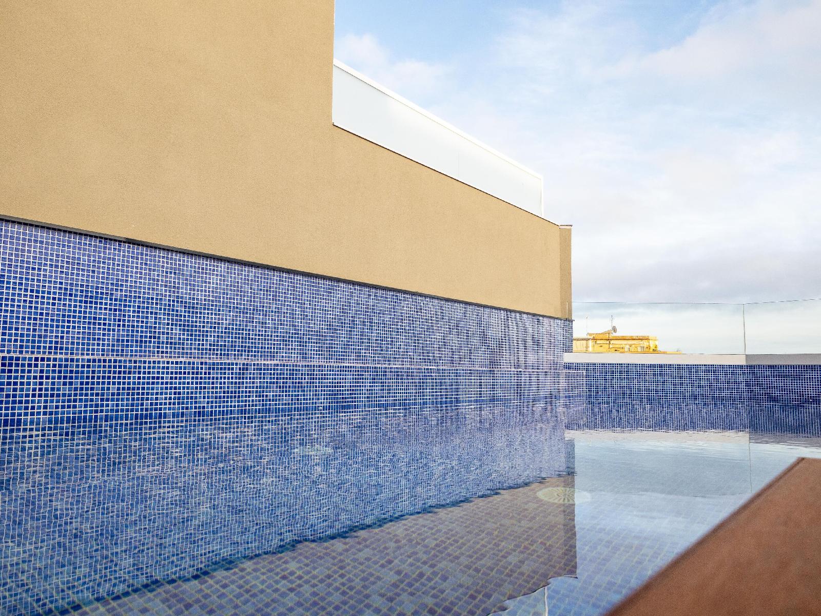 Arcelon Hotel