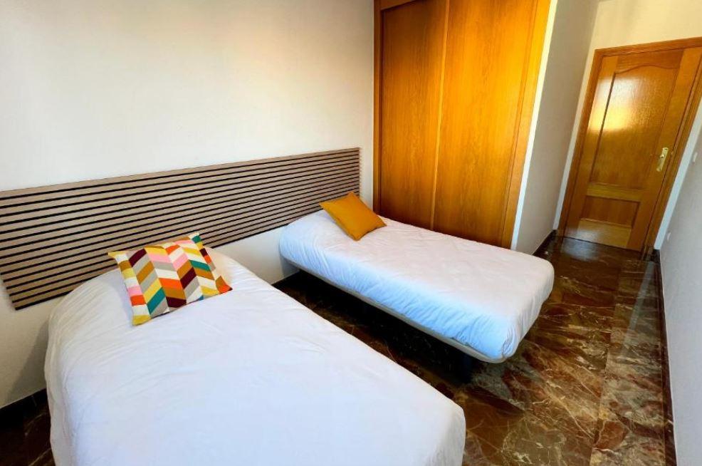 Apartamentos El Pilar Suites 3000