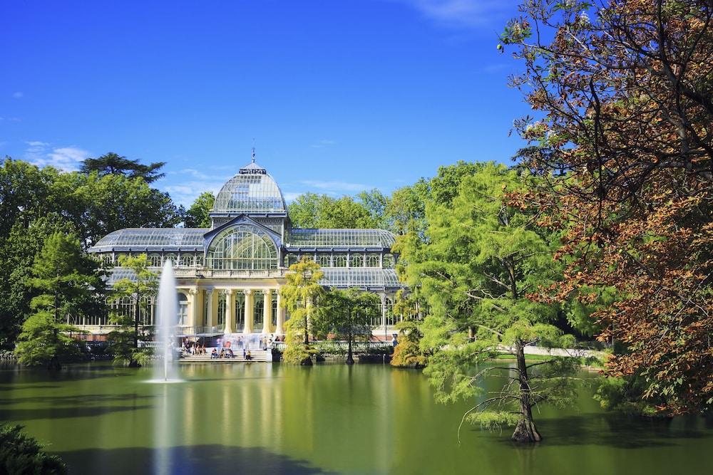 Crowne Plaza Madrid - Centre Retiro, An IHG Hotel