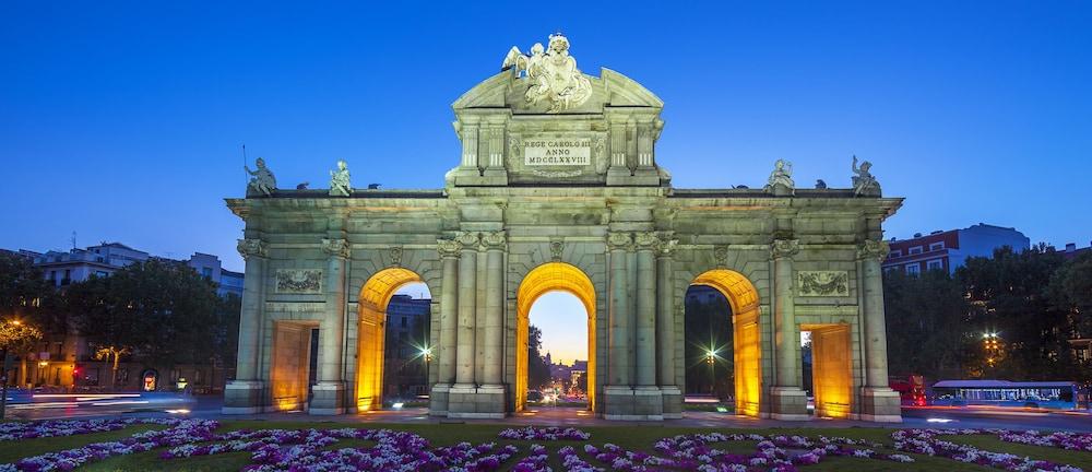 Crowne Plaza Madrid - Centre Retiro, An IHG Hotel