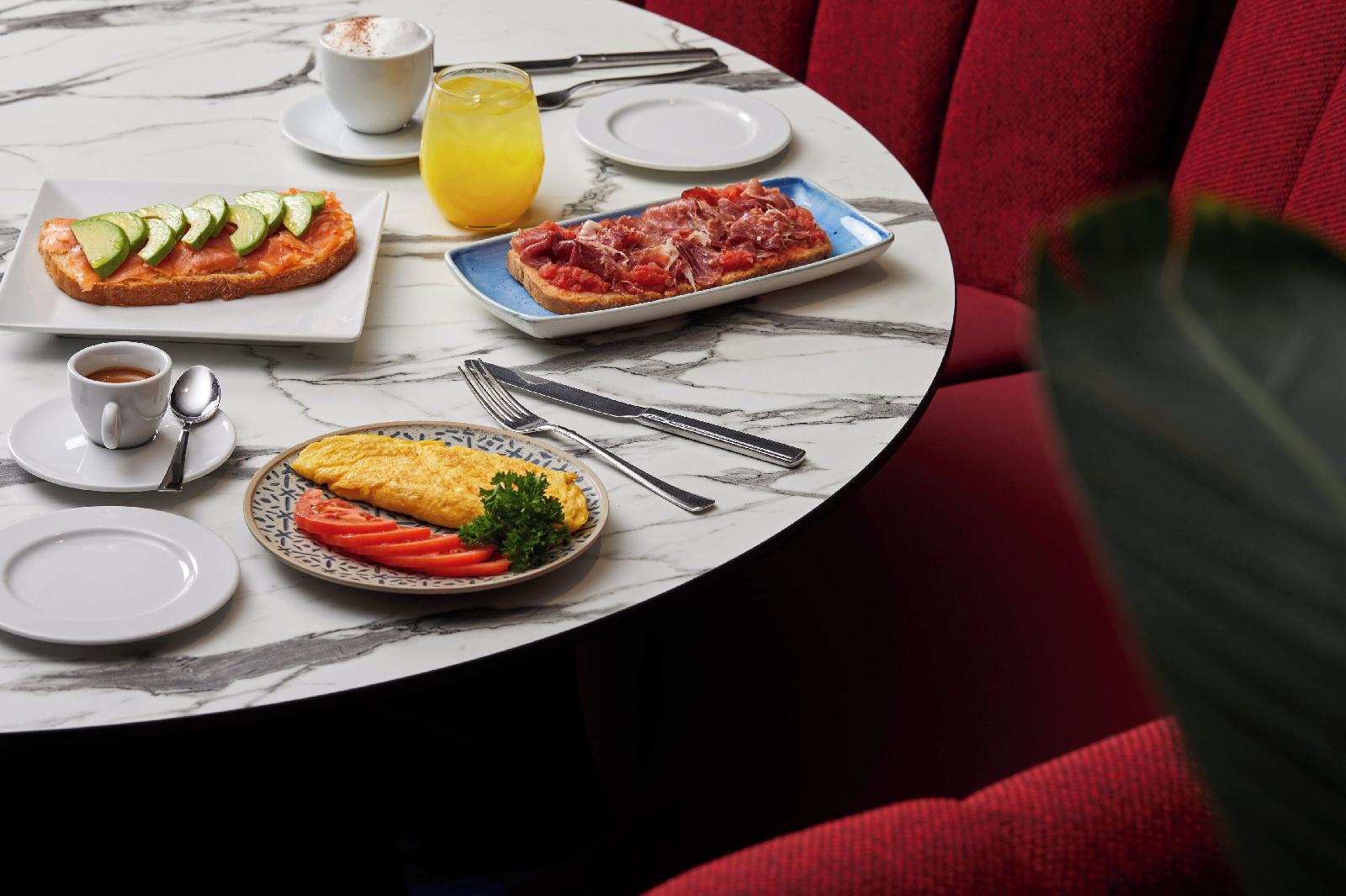Crowne Plaza Madrid - Centre Retiro, An IHG Hotel