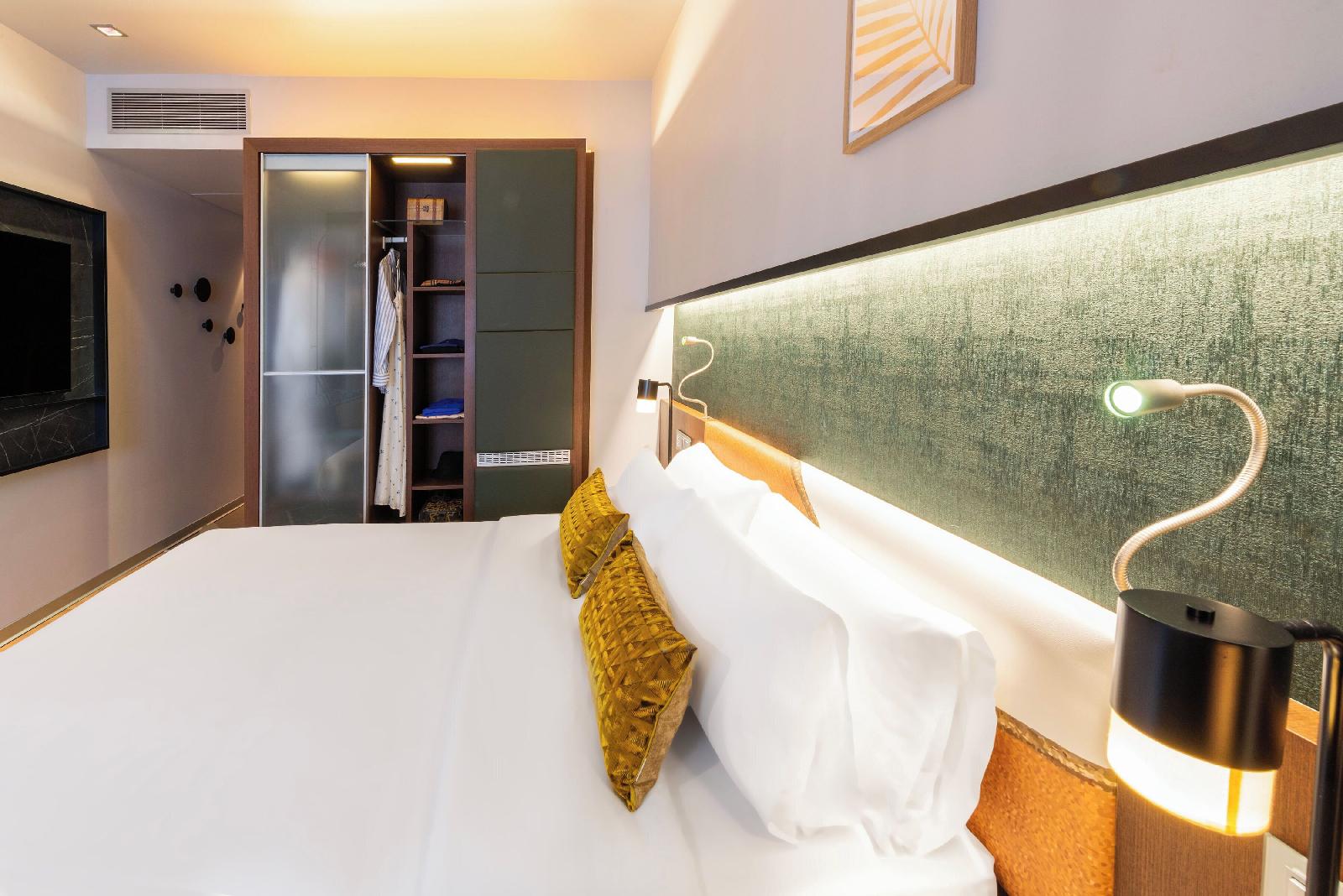 Crowne Plaza Madrid - Centre Retiro, An IHG Hotel