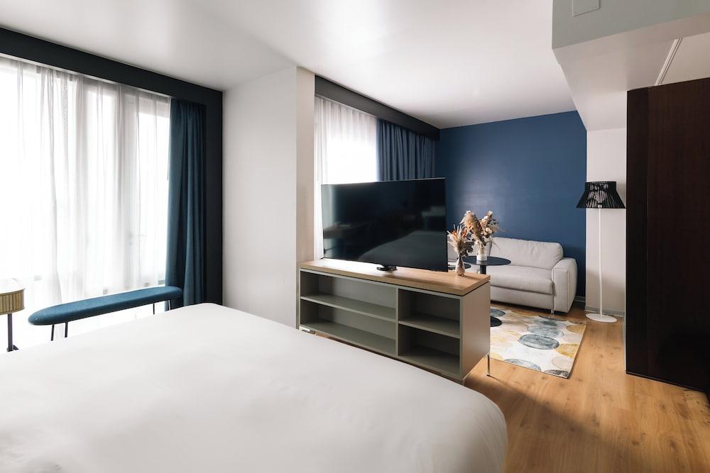 Crowne Plaza Madrid - Centre Retiro, An IHG Hotel