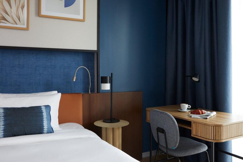Crowne Plaza Madrid - Centre Retiro, An IHG Hotel