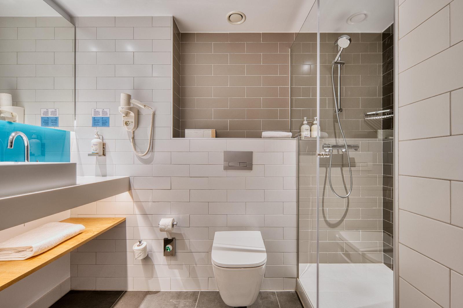 Holiday Inn Express Madrid Airport, An Ihg Hotel