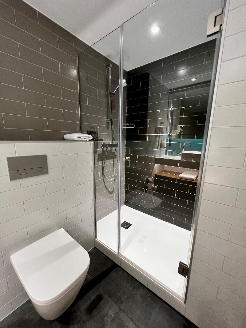 Holiday Inn Express Madrid Airport, An Ihg Hotel